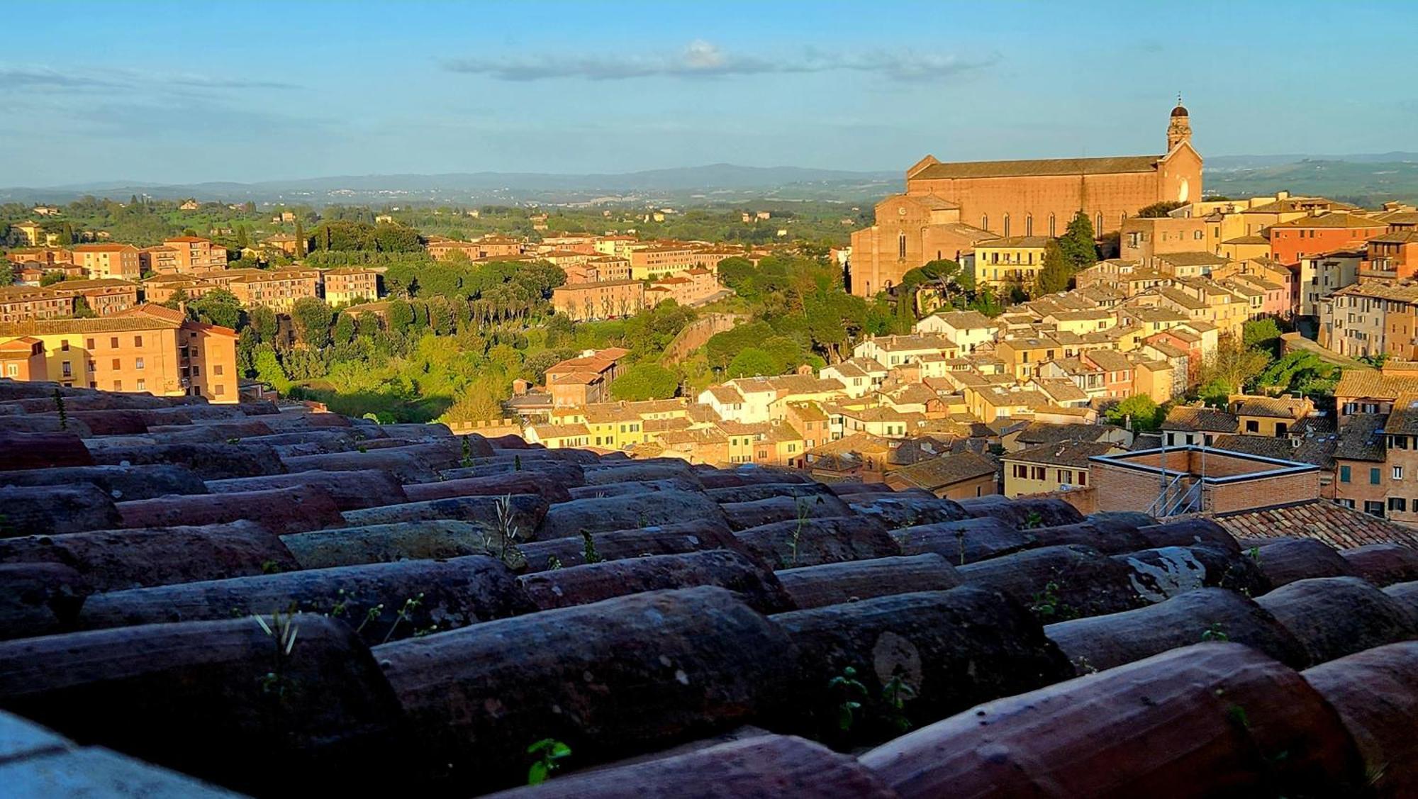 Appartamento La Dimora Di Amedeo Siena Esterno foto