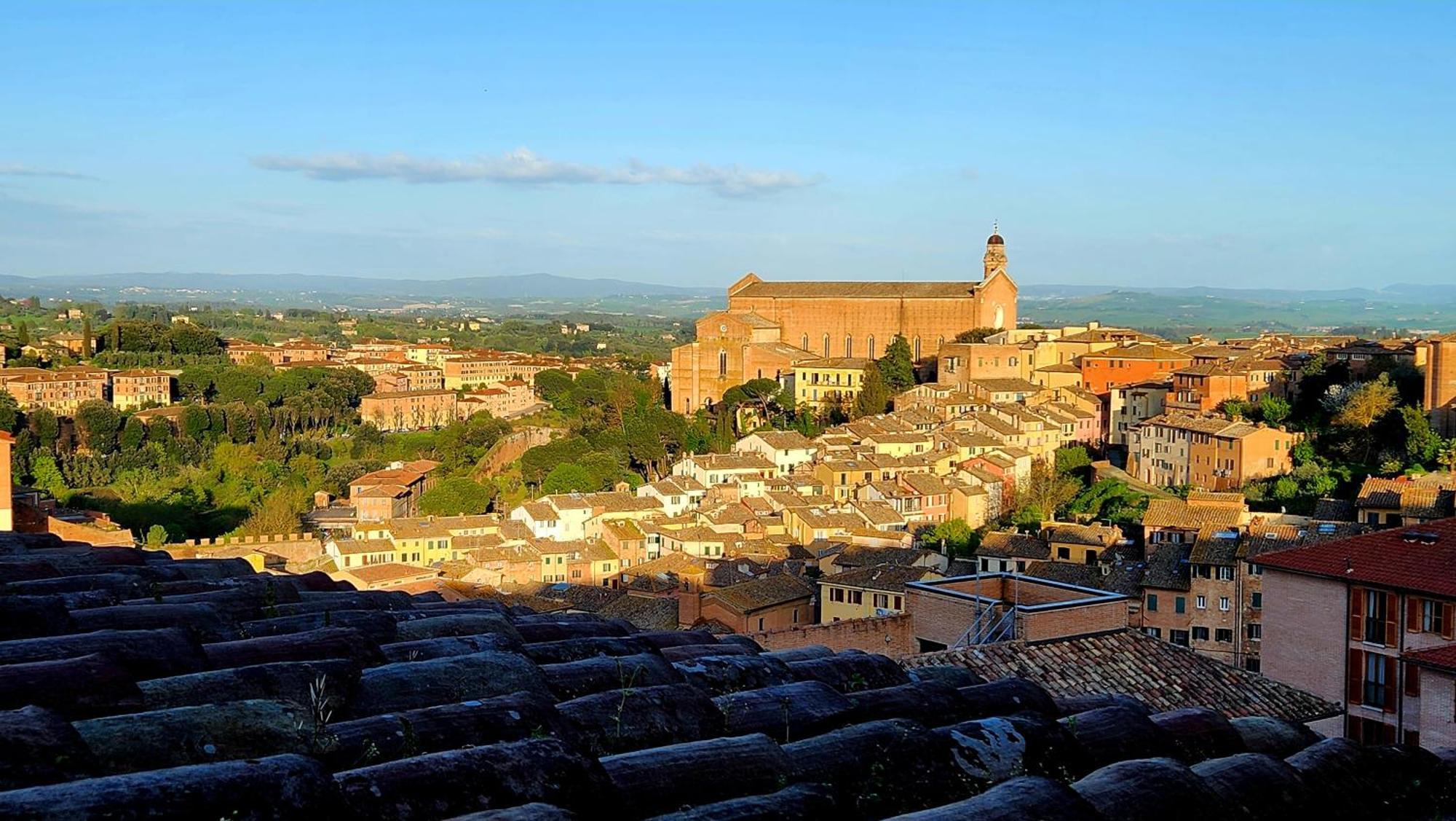 Appartamento La Dimora Di Amedeo Siena Esterno foto