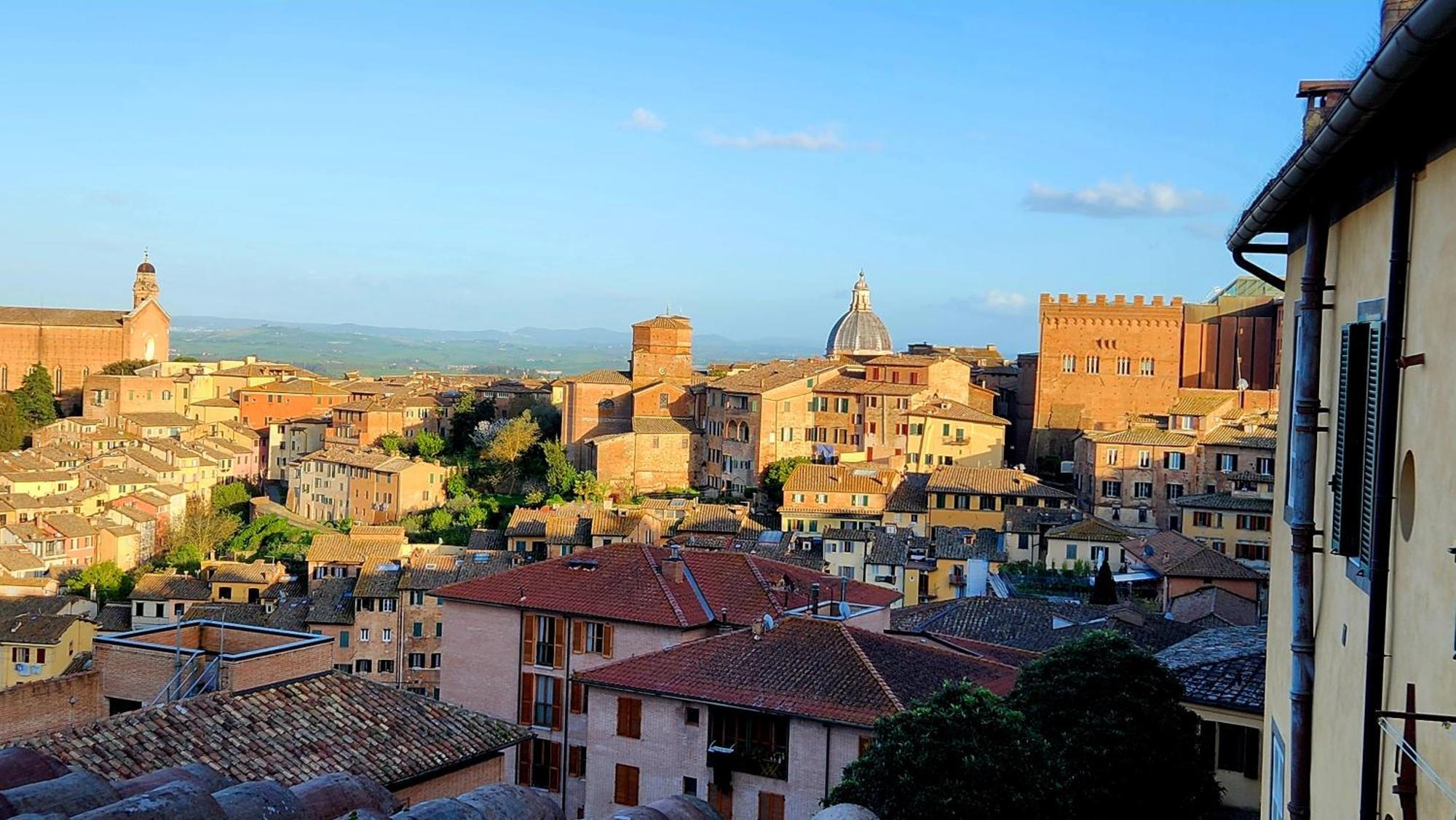 Appartamento La Dimora Di Amedeo Siena Esterno foto